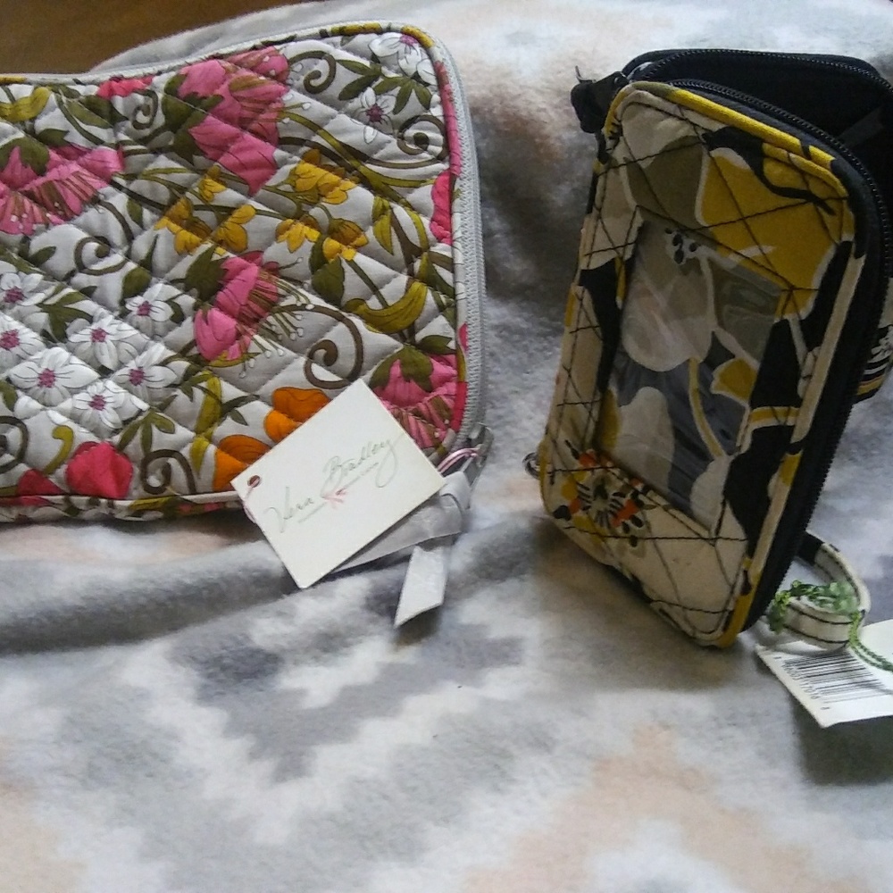 Brand New!! W/Tags! Vera Bradley wallet/7' Tablet